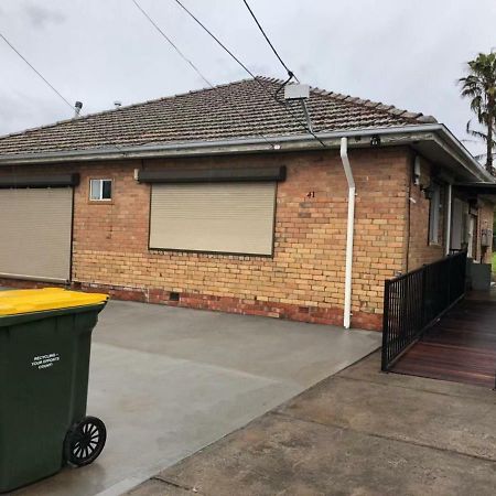 Melbourne Short Stay- Burwood Deakin Uni墨尔本民宿-迪肯大学burwood Exteriör bild